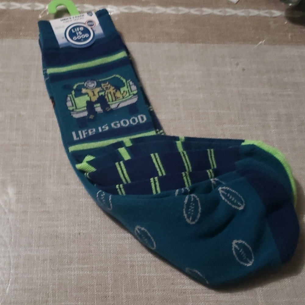 Life is Good Football mens crew sock bundle new